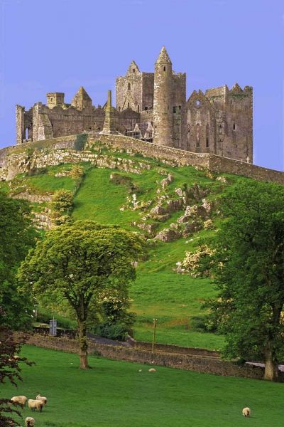 Ireland, Co Tipperary Rock of Cashel fortress